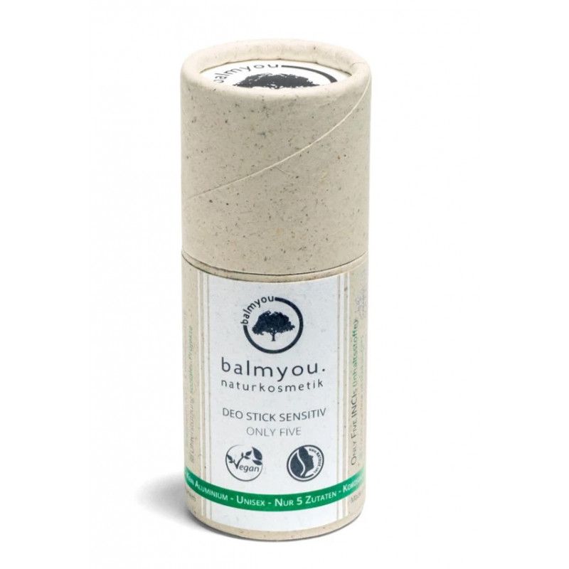 Deo Stick Sensitiv in zylindrischer Verpackung. Label mit Logo, Text und Vegan-Siegel. Nur 5 Zutaten.
