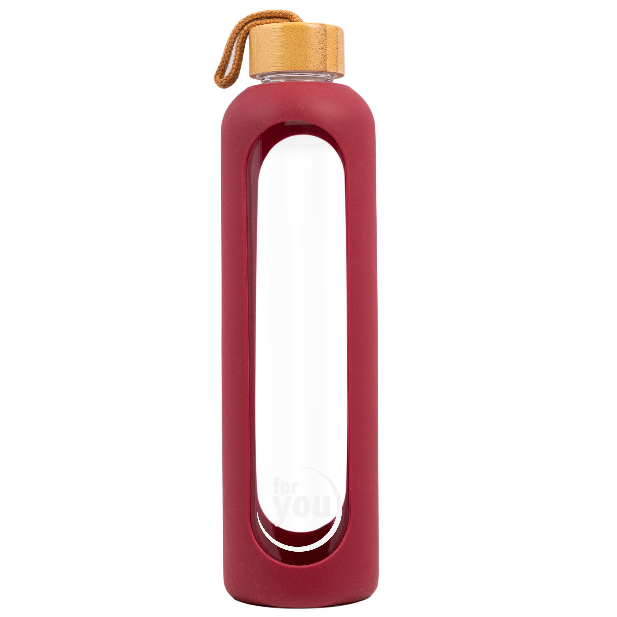 Rote Trinkflasche mit Bambusdeckel und Trageschlaufe. Sichtbares Glas, umhüllt von rotem Silikon. Aufschrift "for you".