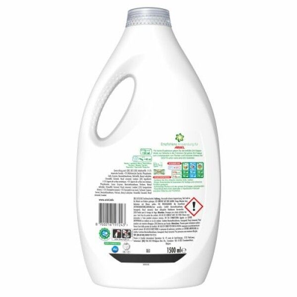 Rückseite einer weißen Flasche Ariel Flüssigwaschmittel. Text, Logos und Warnhinweise. Volumenangabe: 1500 ml.