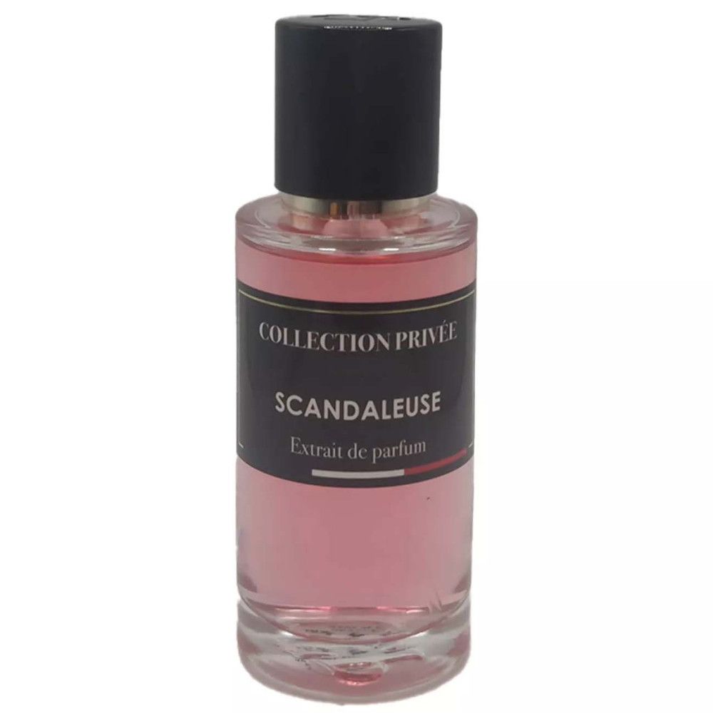 Parfümflakon mit schwarzem Deckel. Aufschrift: Collection Privée, Scandaleuse, Extrait de parfum.