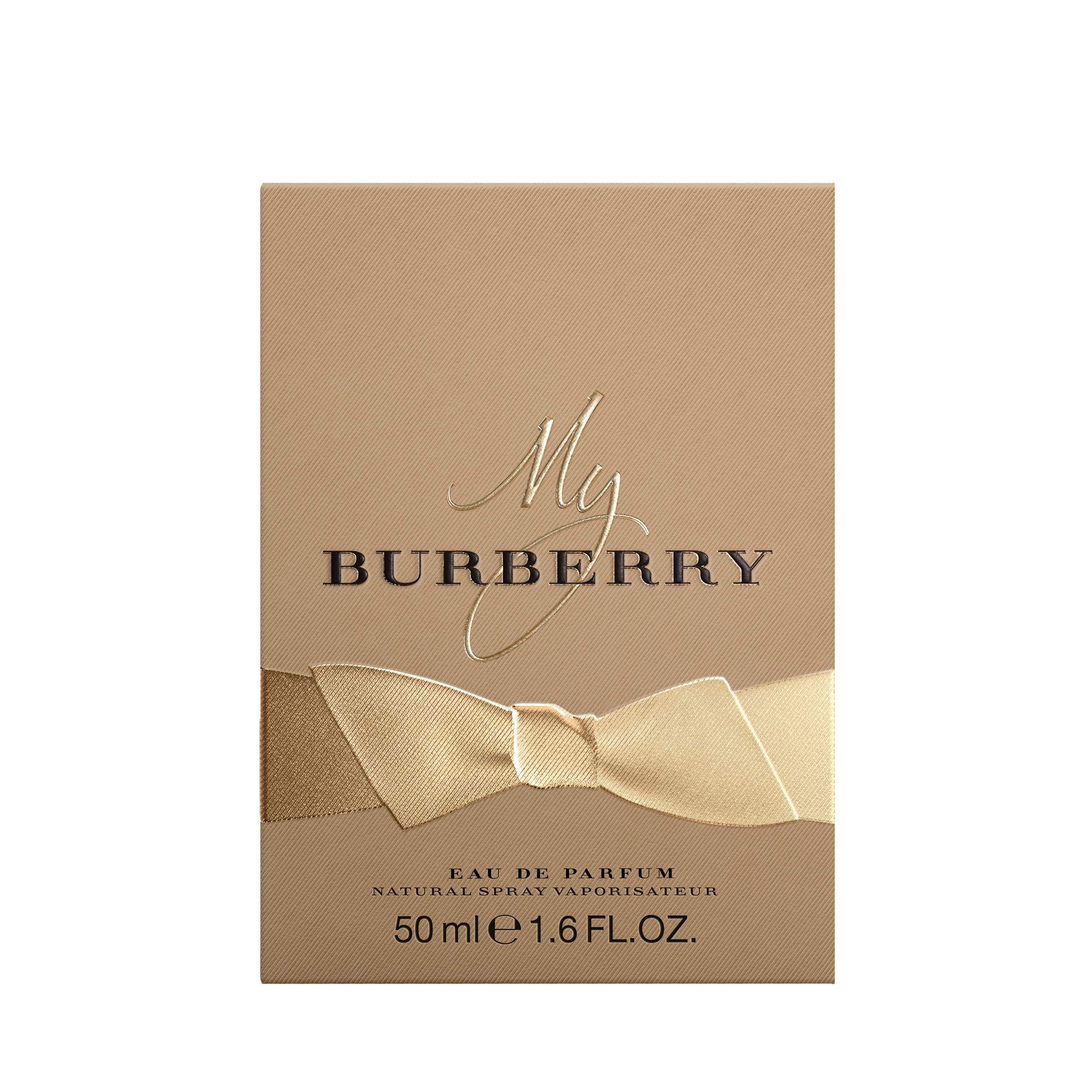 Karton mit Schleife und Aufschrift: My Burberry. Eau de Parfum. 50 ml.
