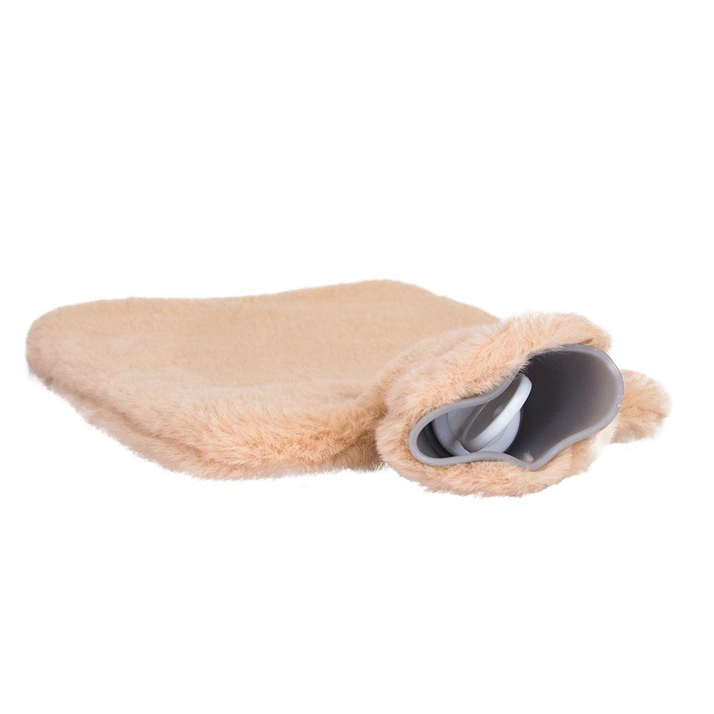 Beige Wärmflasche mit flauschigem Bezug und grauem Rand.