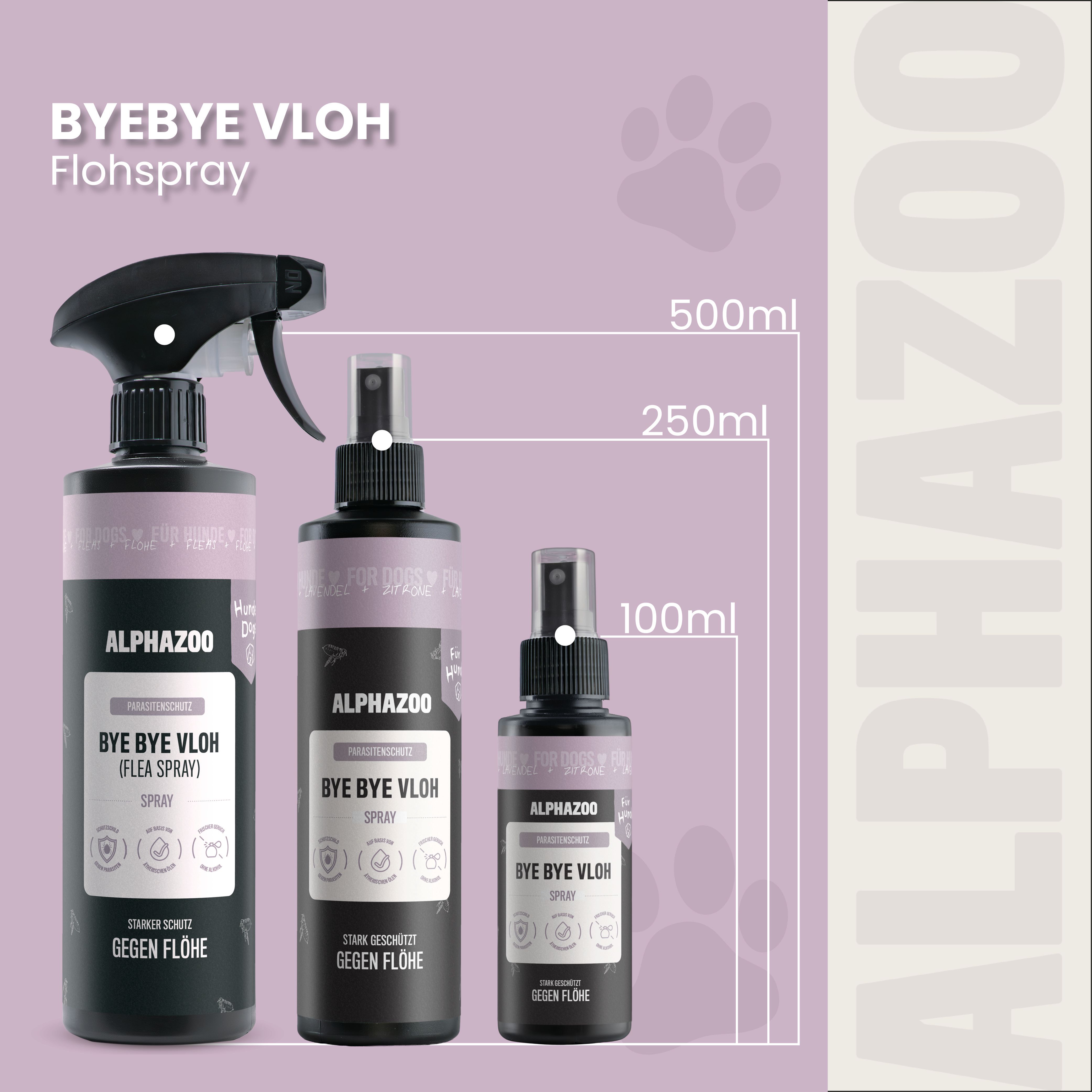 Drei Sprühflaschen. Text: ALPHAZOO, ByeByeVloh, Flohspray. Größen: 100ml, 250ml, 500ml. Schwarze Sprühköpfe, weißes Etikett.