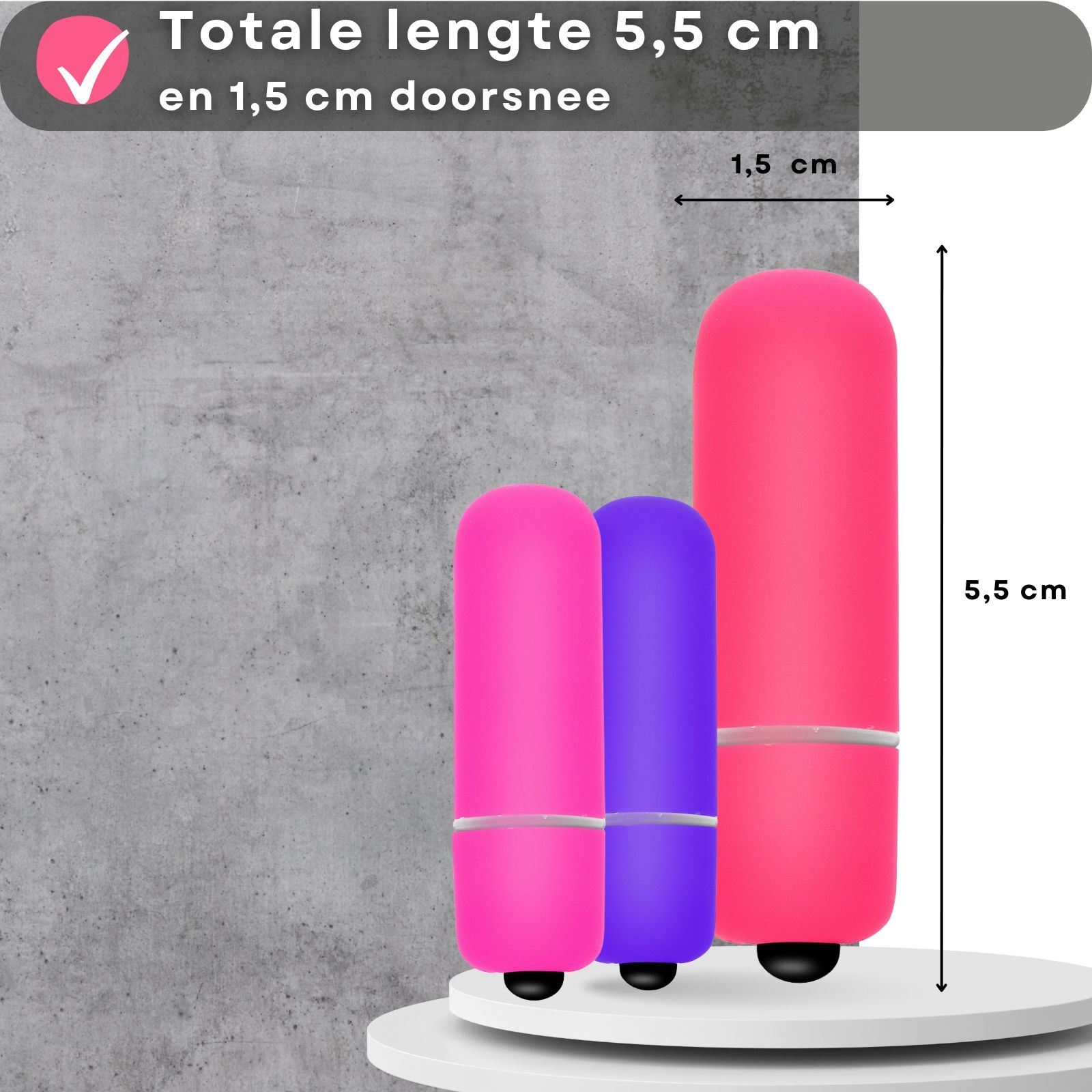 Productafbeelding met tekst. 5,5 cm lang, 1,5 cm doorsnee. 3 vibrators.