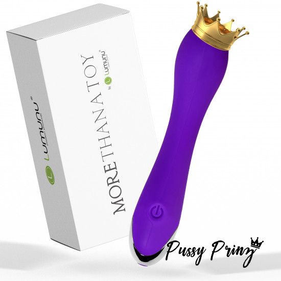 Lila Vibrator mit goldener Krone. Aufschrift "MORETHANATOY" und "Pussy Prinz". Verpackung mit Logo.