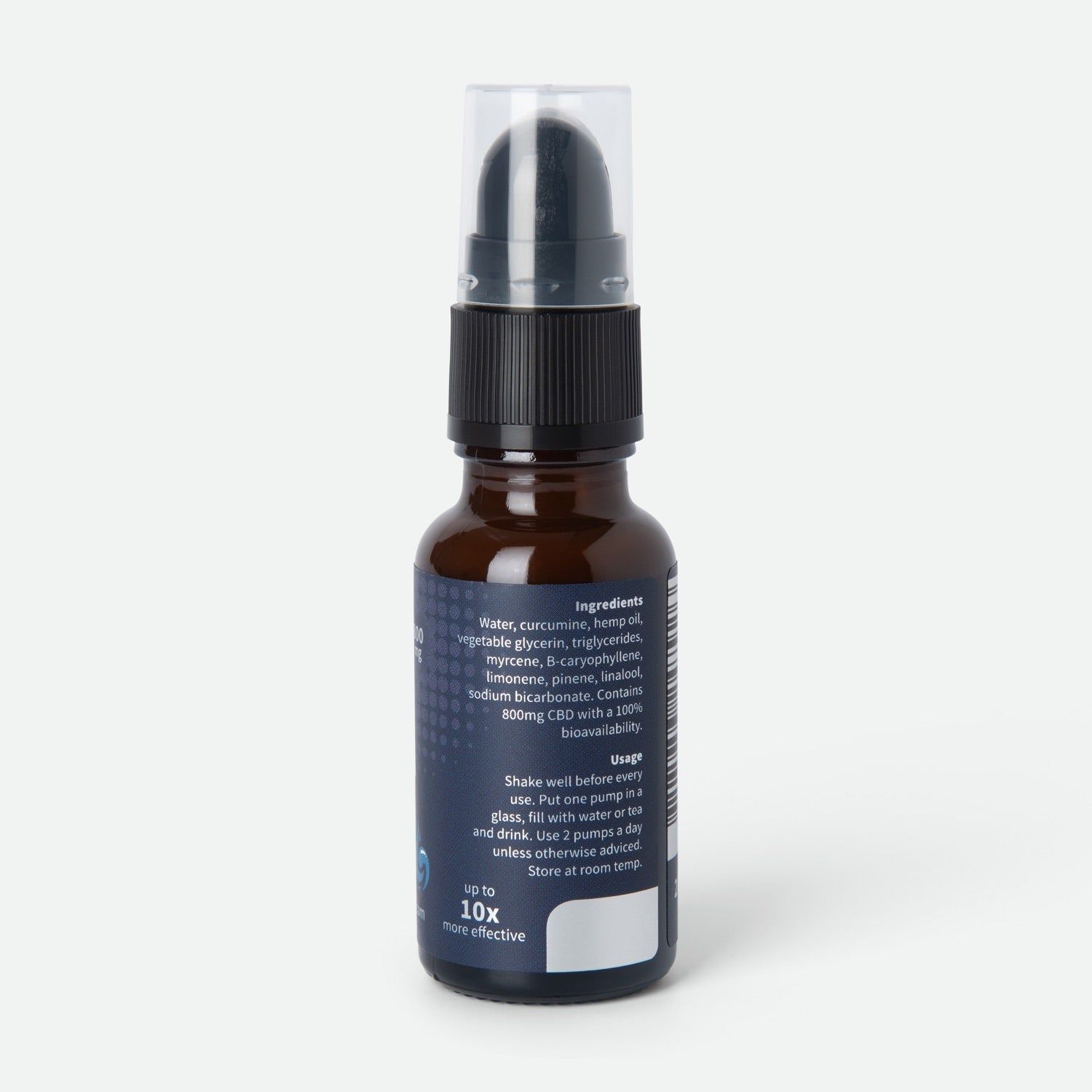Rückseite einer braunen Glasflasche mit Pumpspender, Etikett mit Inhaltsstoffen und Anwendungshinweisen.