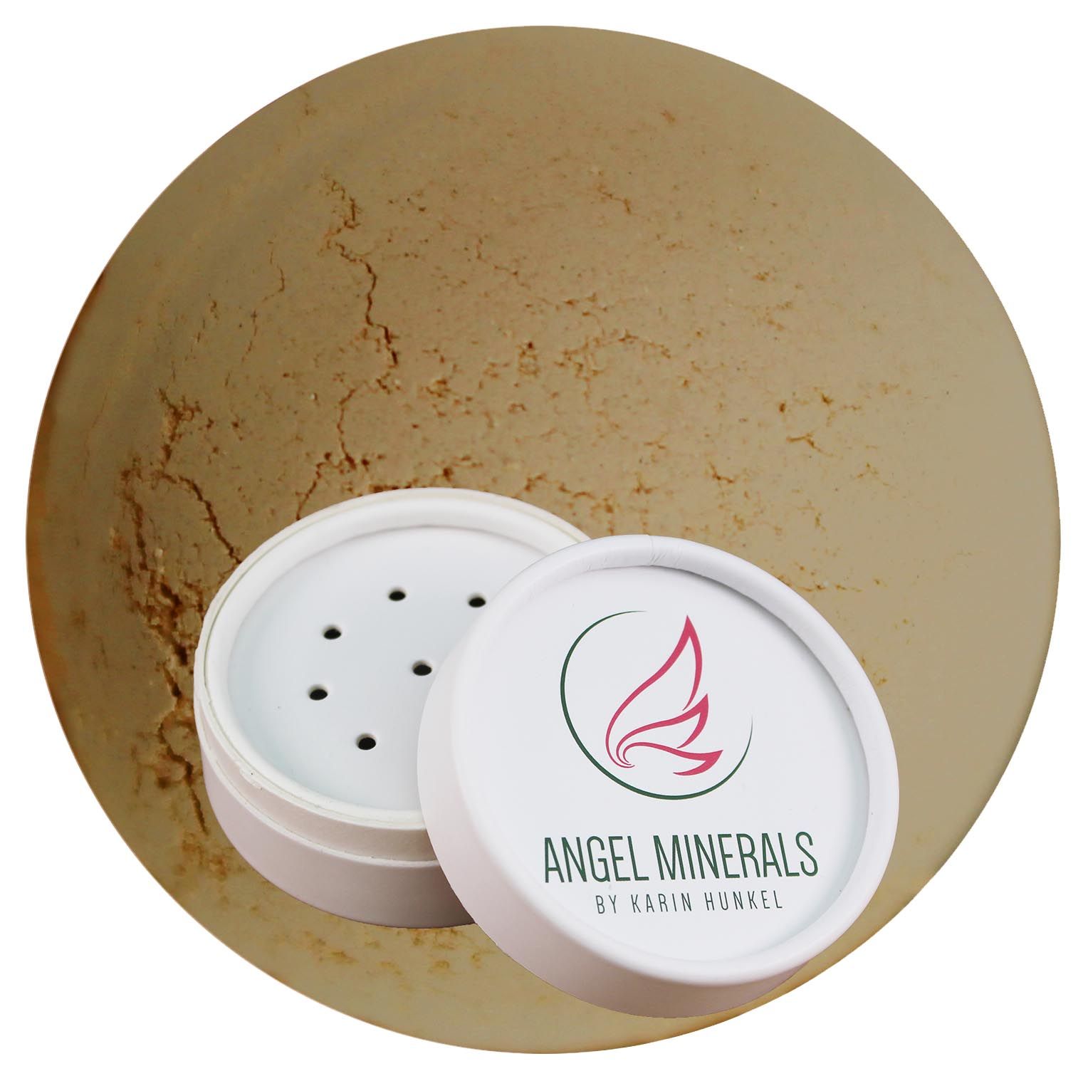 Weißer Tiegel mit losem Puder. Deckel mit Logo und Schriftzug Angel Minerals. Puder in hellem Beige. Offener Deckel.