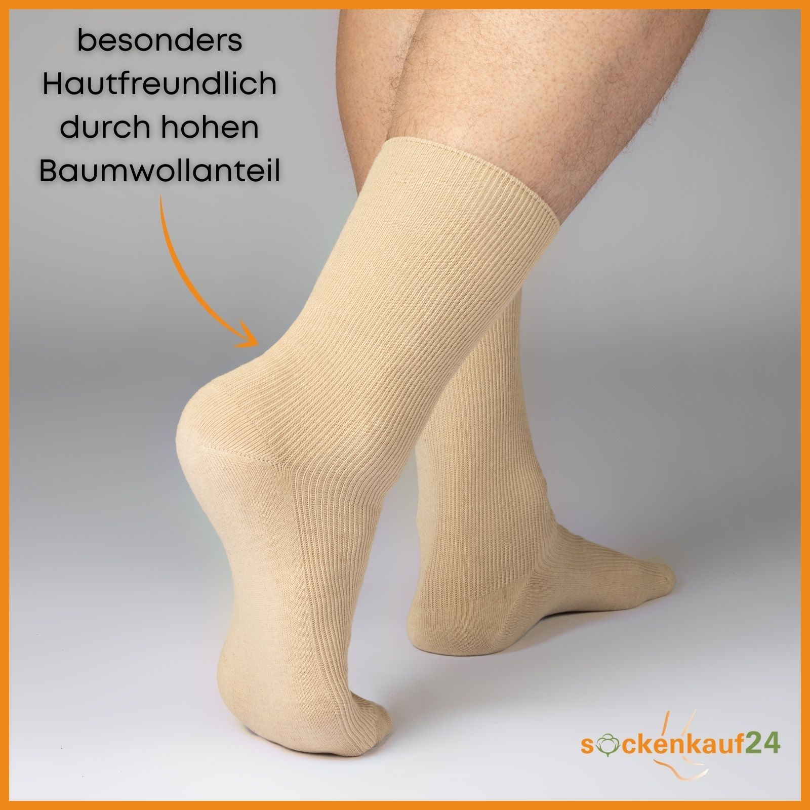 Beige Socke am Fuß. Text: besonders hautfreundlich durch hohen Baumwollanteil. Text: sockenkauf24.