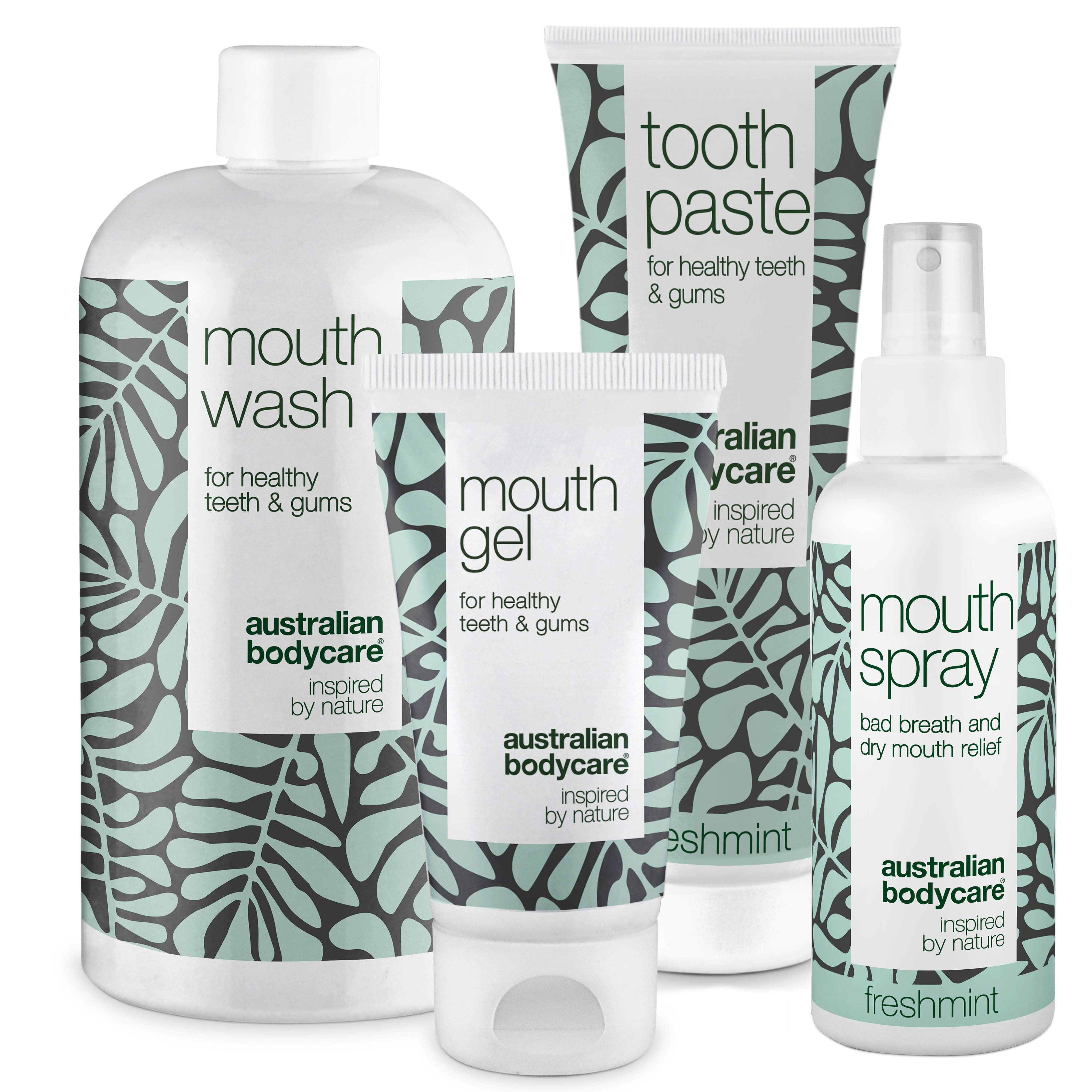 Set met mondwater, tandpasta, mondgel en mondspray. Witte verpakking met groene bladeren. Tekst: Australian Bodycare.