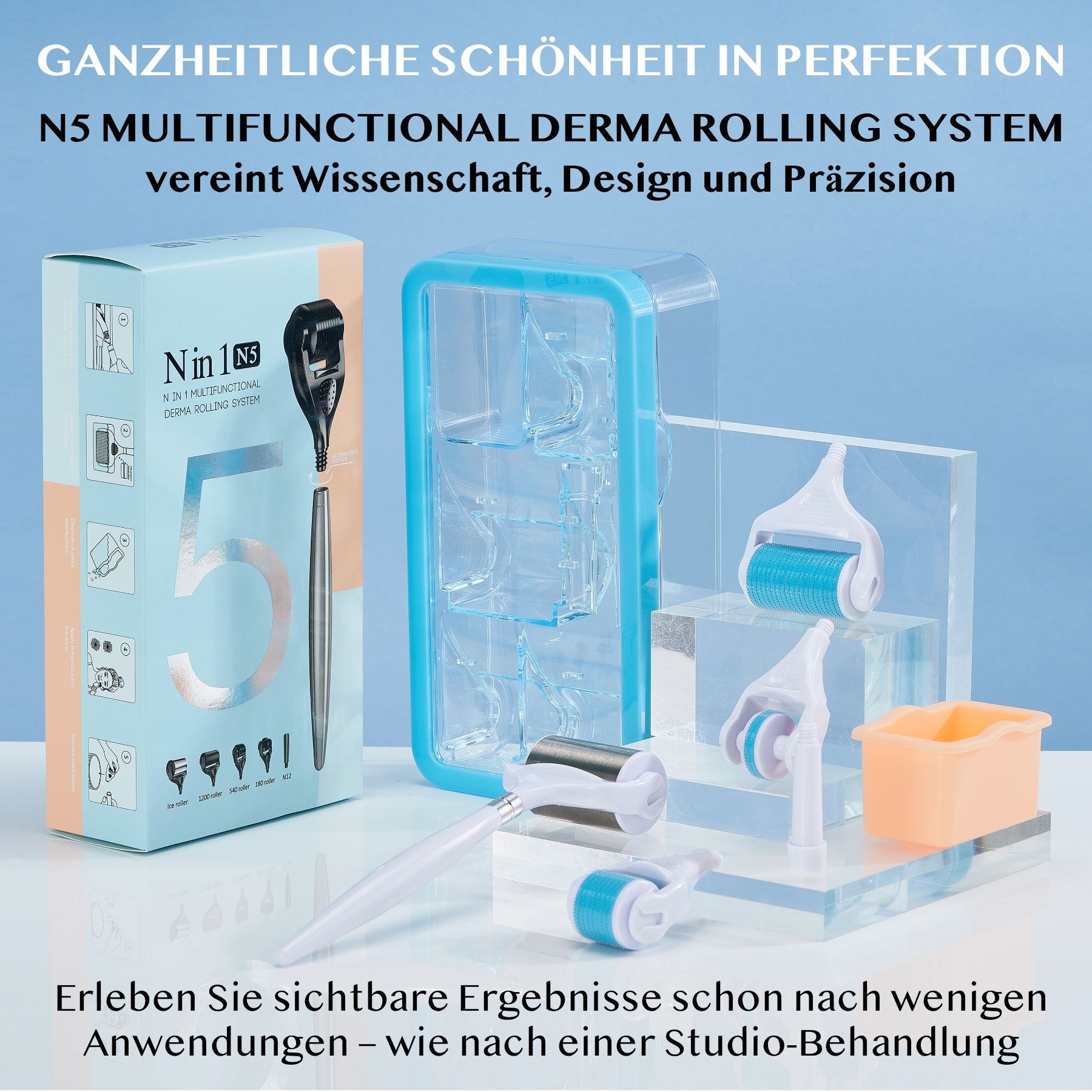Derma-Roller-Set mit verschiedenen Aufsätzen und Zubehör. Enthält eine blaue Aufbewahrungsbox mit Produktnamen und Abmessungen.
