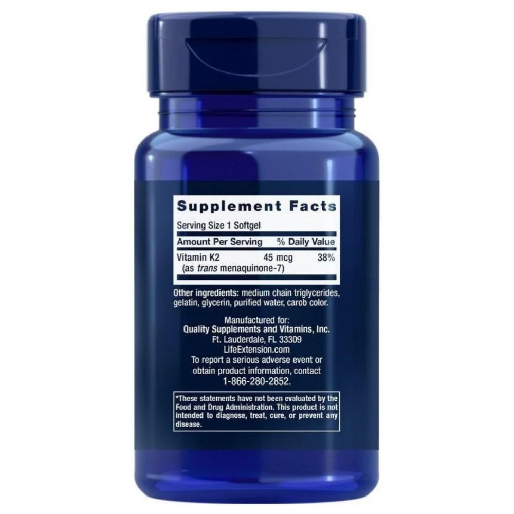 Dunkelblaue Flasche mit Vitamin K2 Softgel-Nahrungsergänzungsmittel. Das Etikett zeigt Nährwertangaben und Herstellerinformationen.