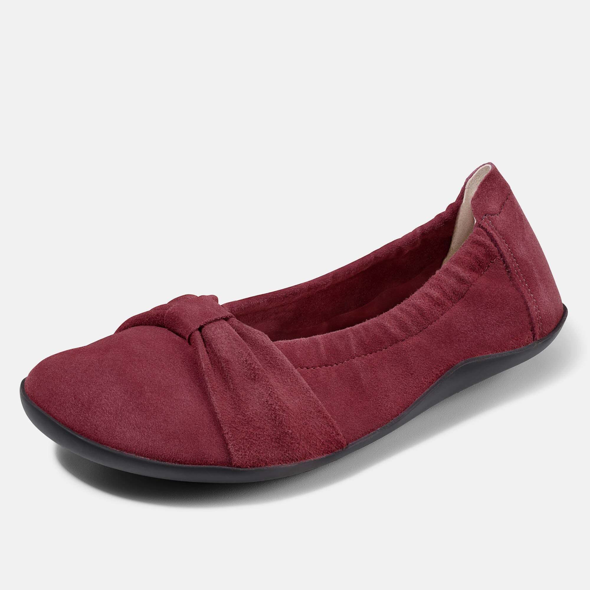 BÄR Elly Ballerina für Damen, bordeauxrot, breite Passform, mit Schleifen-Detail.