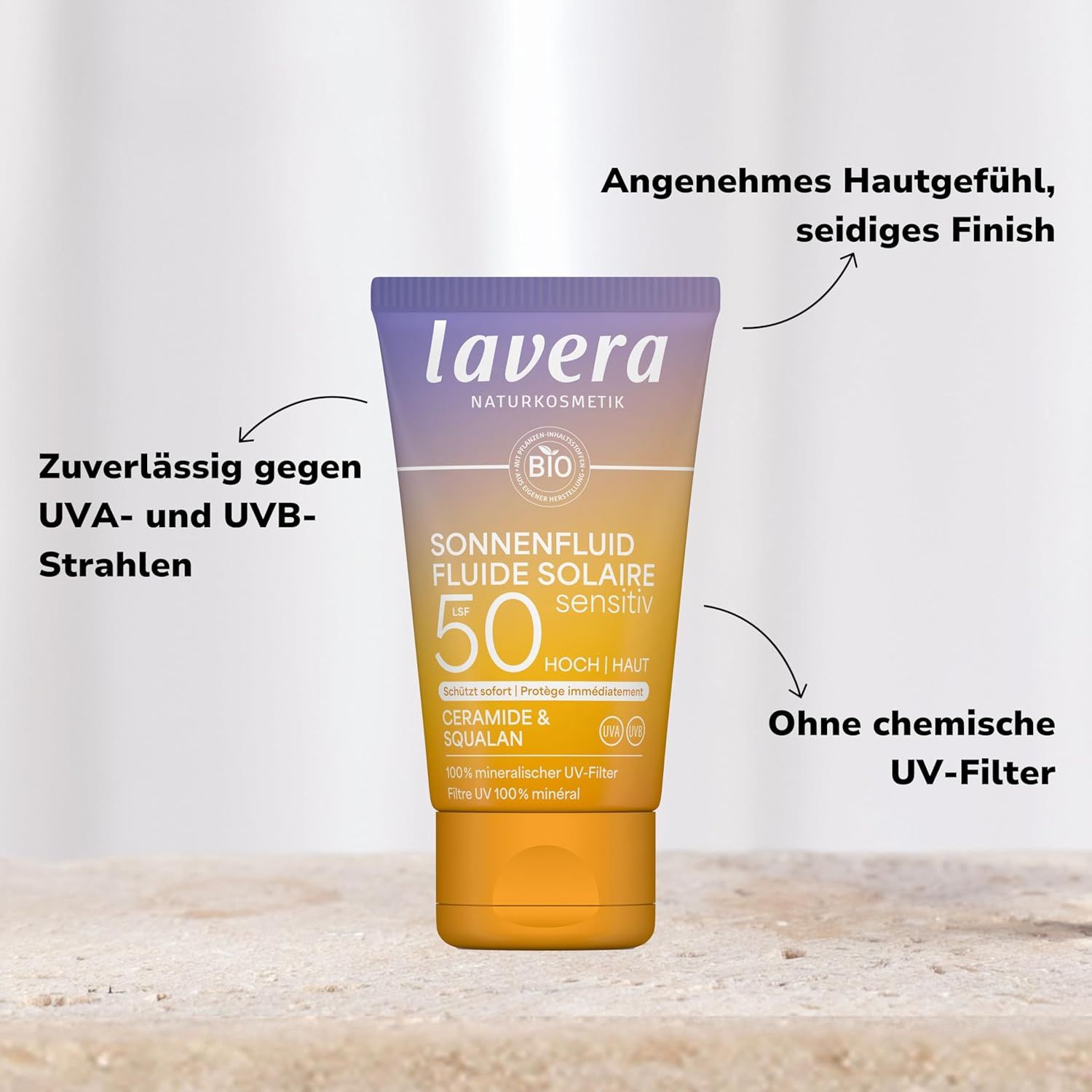 Sonnenlotion-Tube mit LSF 50. Marke: lavera. Text: Sonnenfluid, sensitiv, ohne chemische UV-Filter. Bio-Siegel.