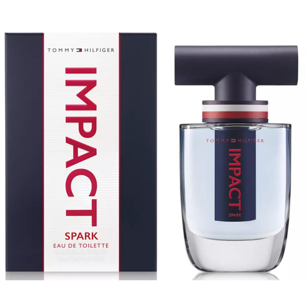 Eau de Toilette Spray und Verpackung. Flakon mit schwarzem Verschluss und rotem Streifen. Aufschrift IMPACT SPARK.