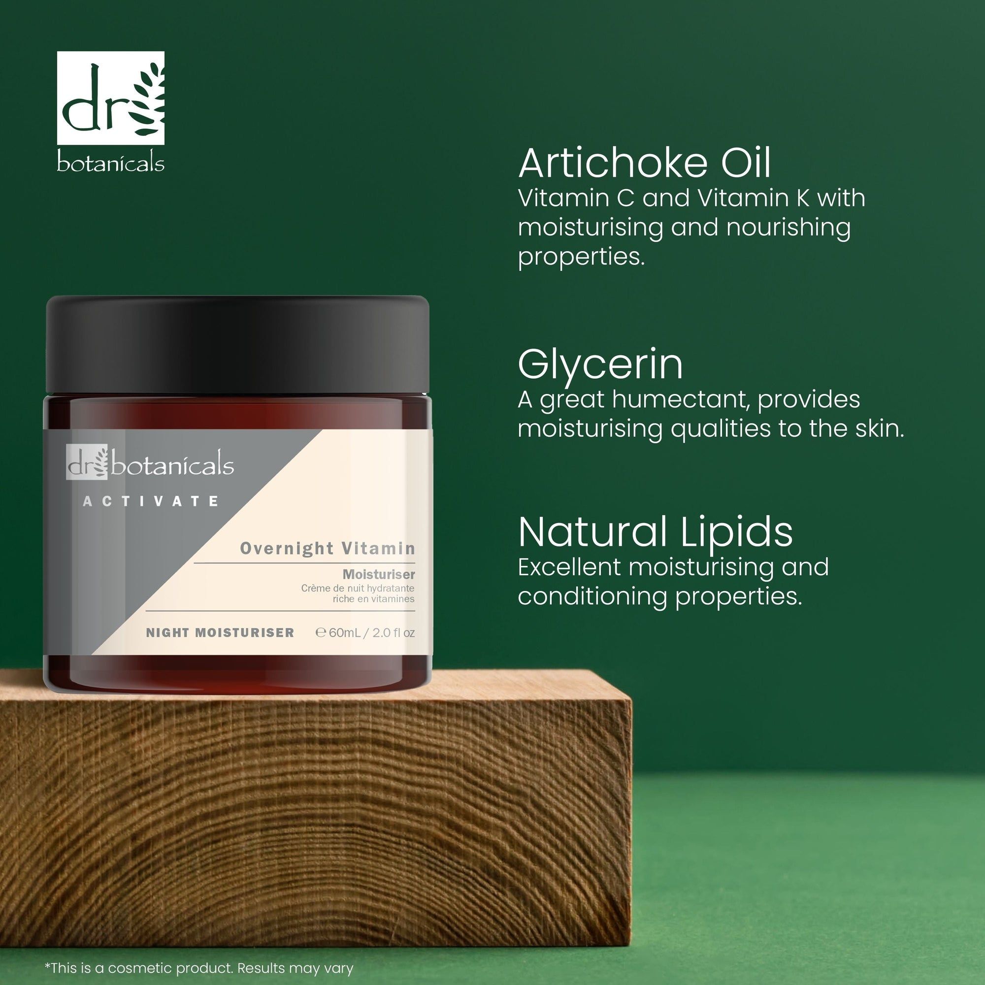 Produkt auf Holzblock. Text: Artichoke Oil, Glycerin, Natural Lipids. Grüner Hintergrund.