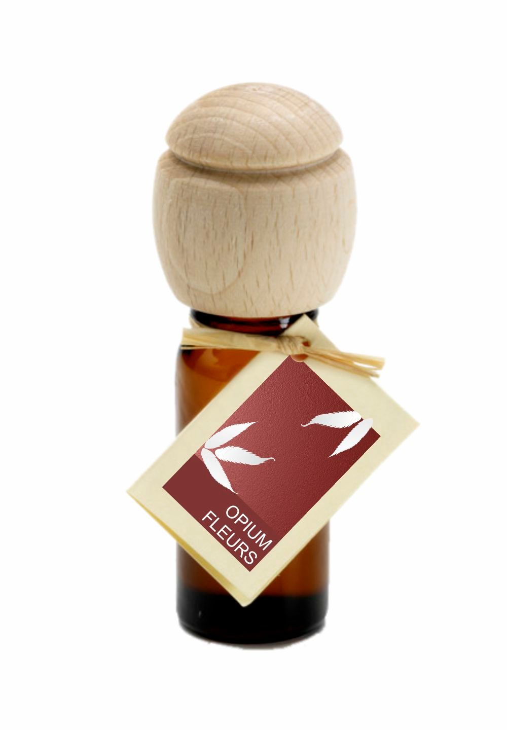 Braune Glasflasche mit Holzverschluss und Etikett. Etikett mit weißem Blattmuster und Schriftzug 'Opium Fleurs'.
