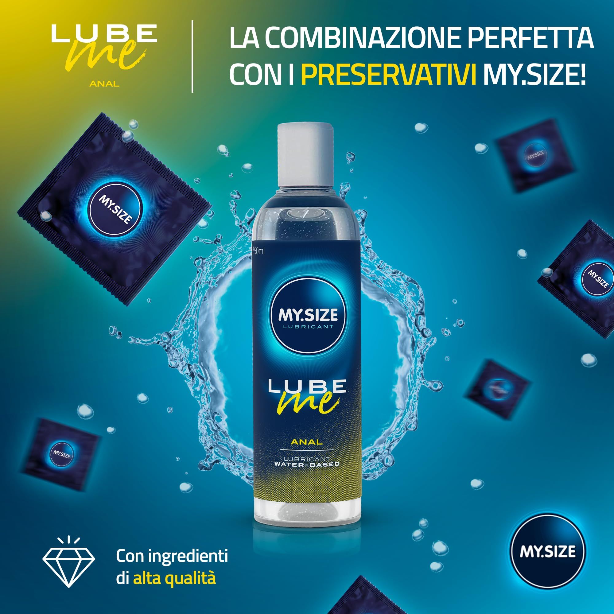 MY.SIZE LUBE ME Anal Gleitgel, 250ml Flasche, umgeben von MY.SIZE Kondomen. Wasserbasiert.