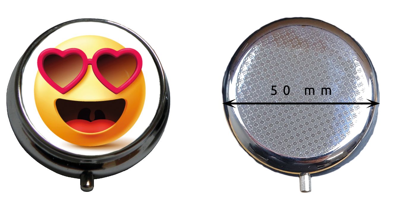 Runde Pillendose mit Herzbrille-Emoji. Aufschrift 50 mm. Metallgehäuse. Zwei Ansichten: Deckel mit Emoji, Rückseite mit Muster.