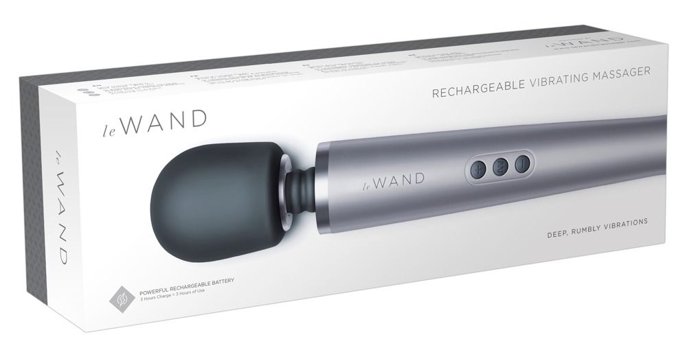 Graue Verpackung mit dem Produkt teilweise sichtbar. Aufschrift: le Wand. Text: Rechargeable Vibrating Massager.