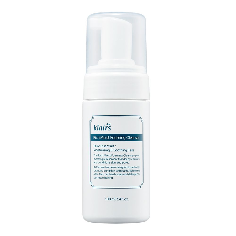 Klairs Rich Moist Foaming Cleanser Flasche, Vorderansicht.
