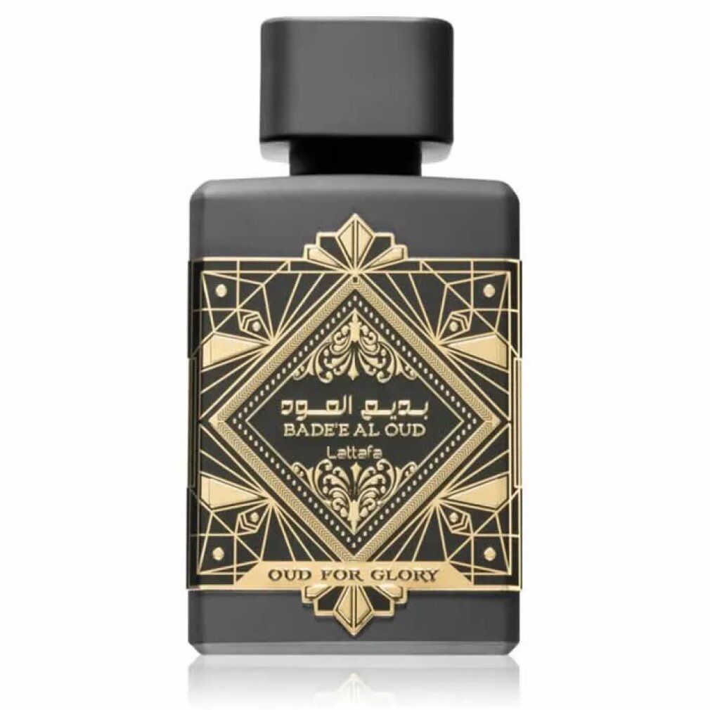 Schwarze Flasche mit goldfarbenen Verzierungen. Goldfarbene Schrift: "Badee' Al Oud" und "Oud for Glory".