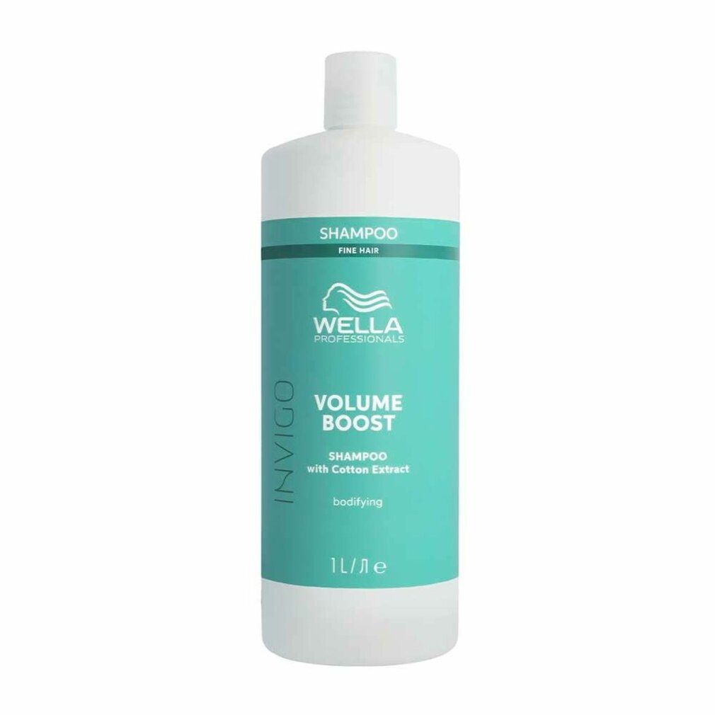 Wella Invigo Volume Boost Shampoo Flasche. Weiß, mit türkisfarbenem Etikett. Text: Shampoo, Volume Boost, 1L.