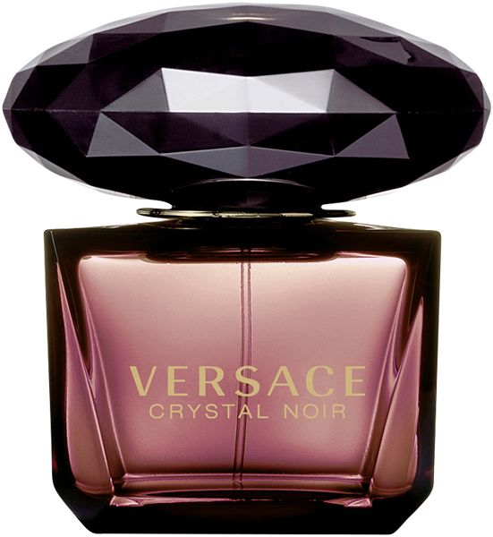 Flakon mit schwarzem Deckel. Aufschrift VERSACE CRYSTAL NOIR. Eckiger Flakon mit rosa Flüssigkeit.