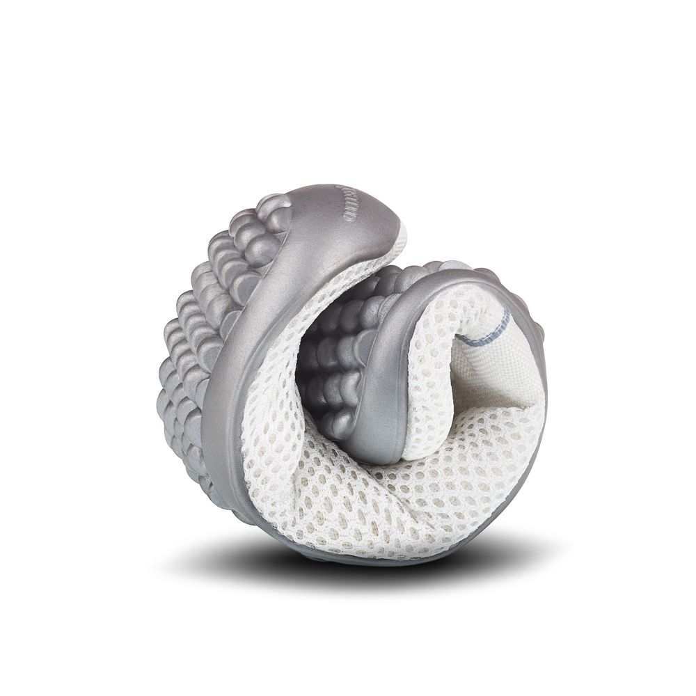 Geknautschter Barfußschuh. Mesh-Obermaterial, graue Sohle mit Noppen. Innen weiß.  Leguano-Logo.