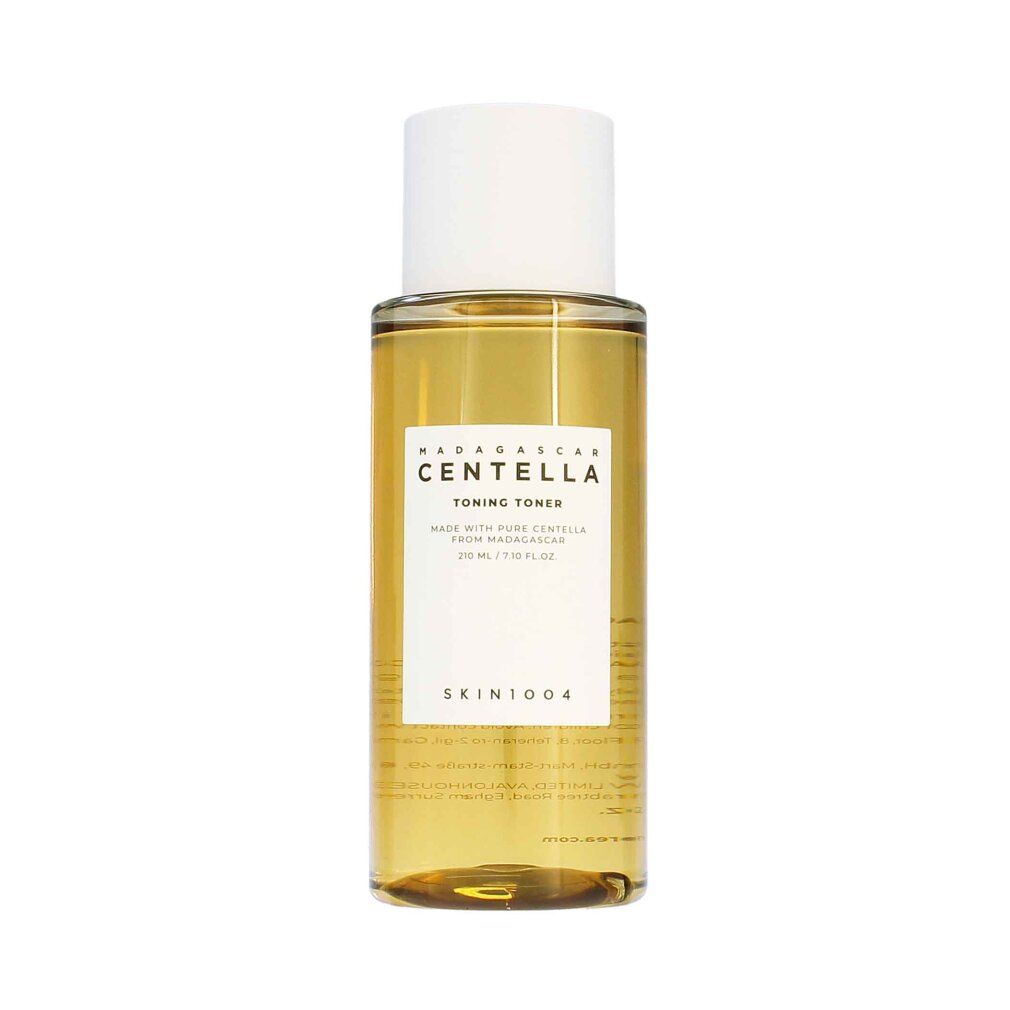 SKIN1004 Madagascar Centella Toning Toner Flasche mit weißem Deckel, klare Flüssigkeit.