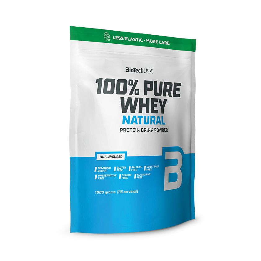 Beutel mit Proteinpulver. Aufschrift: 100% Pure Whey Natural. Blaue und grüne Akzente. Text: Unflavored, 1000 Gramm.