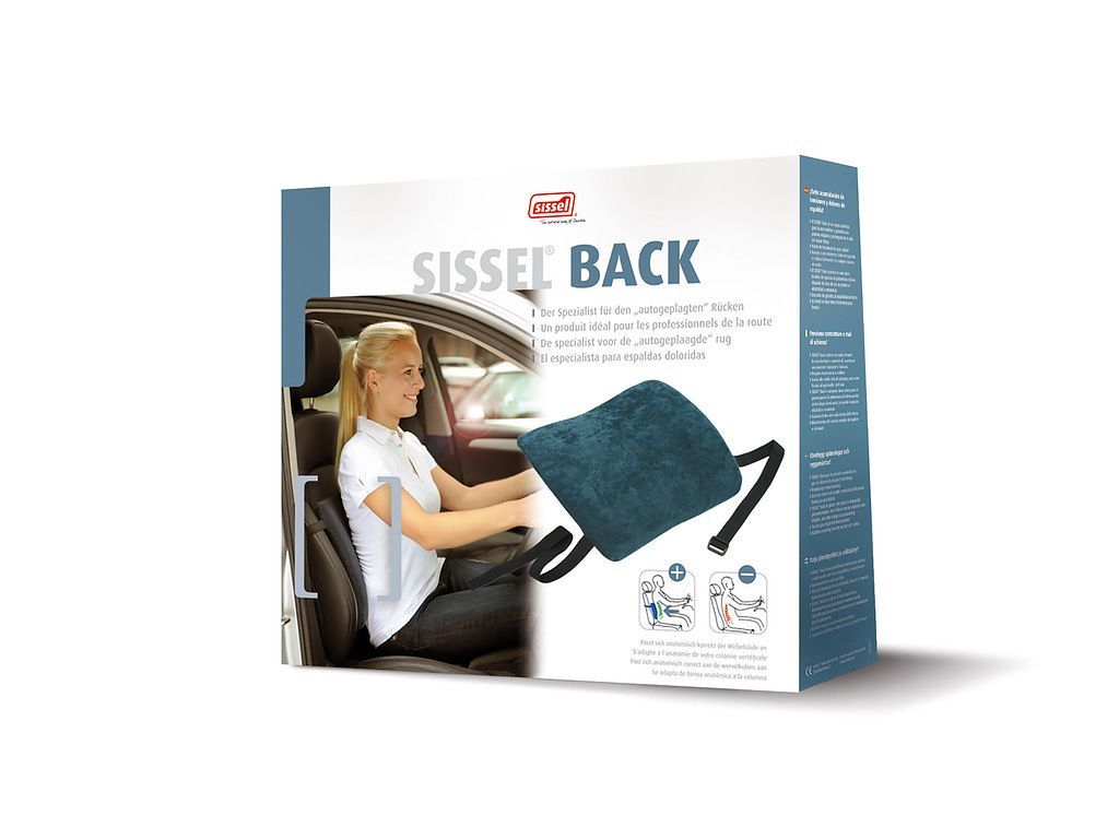 Verpackung von Sissel® Back Lordosekissen. Frau im Auto, Kissen am Sitz. Text: SISSEL BACK.
