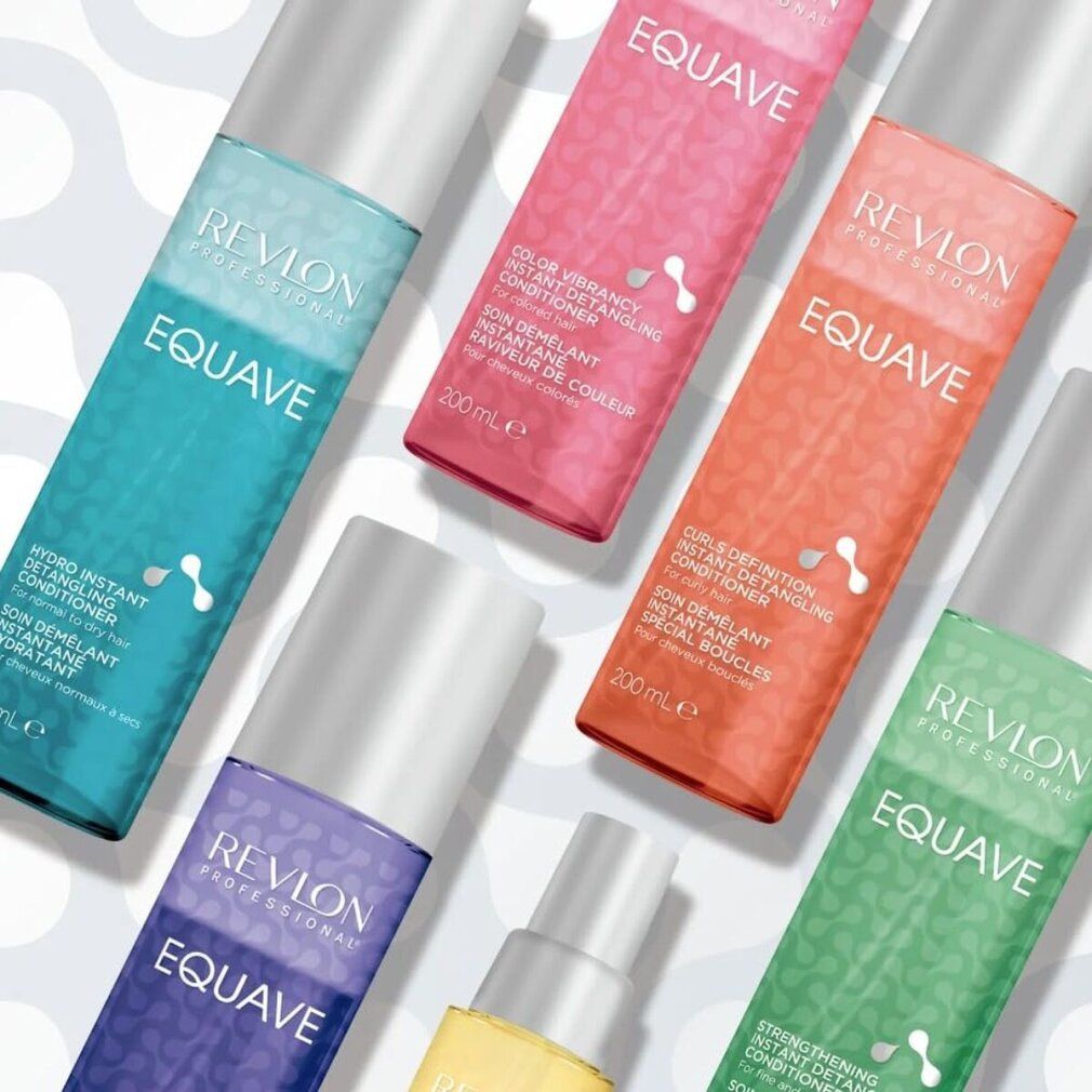 Fünf Revlon Equave Conditioner-Flaschen in verschiedenen Farben und Größen.