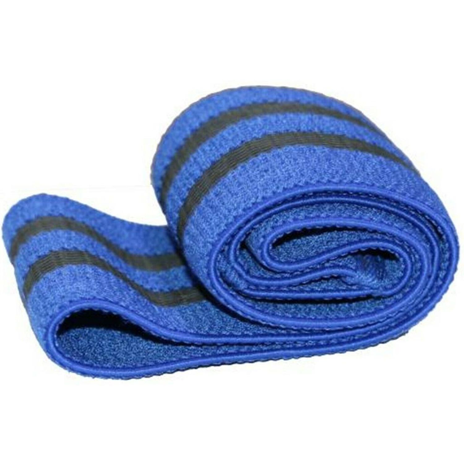 Blaues Loop Band mit schwarzen Streifen. Fitness-Zubehör. Gerollt.