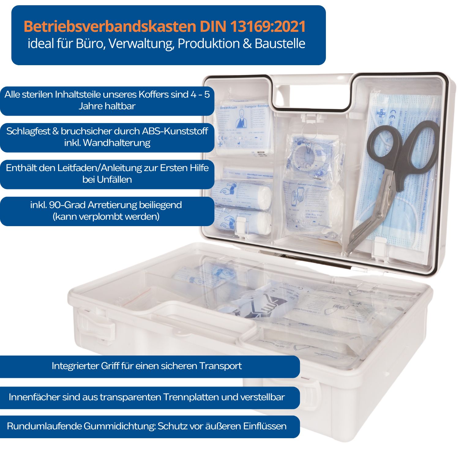 Geöffnete Erste-Hilfe-Koffer mit Inhalt. Enthält u.a. Schere, Verbandsmaterial. Text: DIN 13169:2021. Mit Griff.