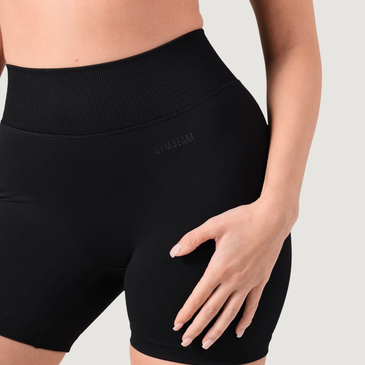 GymBeam Shorts Damen slim mit hoher Taille und Gummizug Black