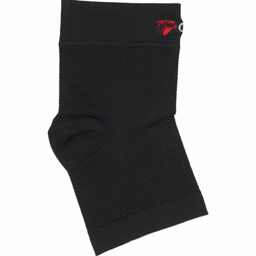 Schwarze CATAGO Knöchelbandage FIR-Tech Healing. Rautenmuster. Rotes Logo.