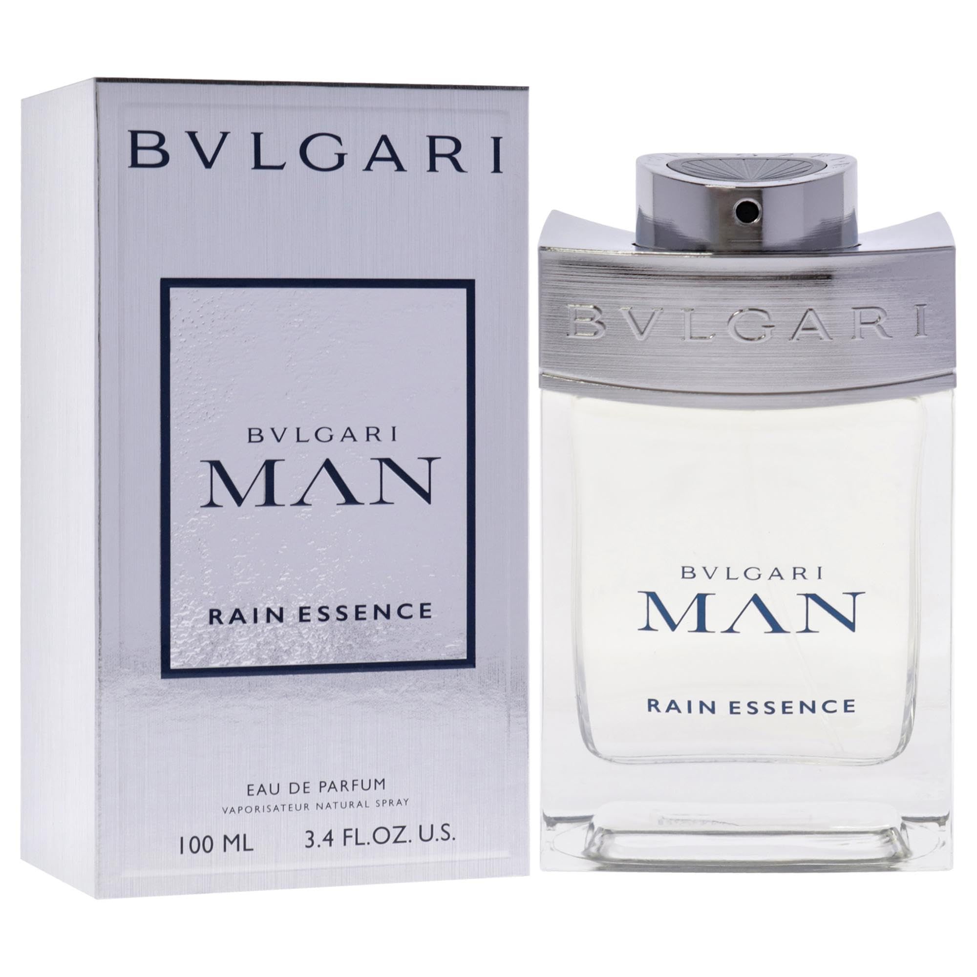 Bvlgari Man Rain Essence Eau de Parfum. Flakon und Schachtel. Flakon transparent, Schachtel weiß. Produktbezeichnung.