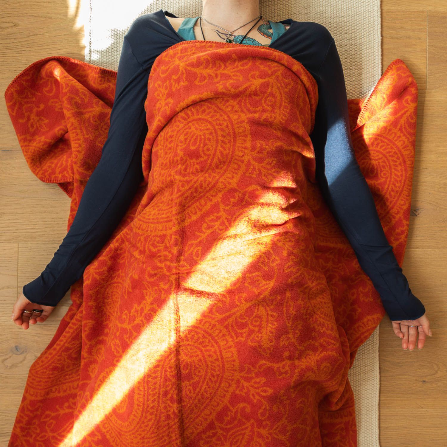 bodhi Paisley Kuscheldecke, orange