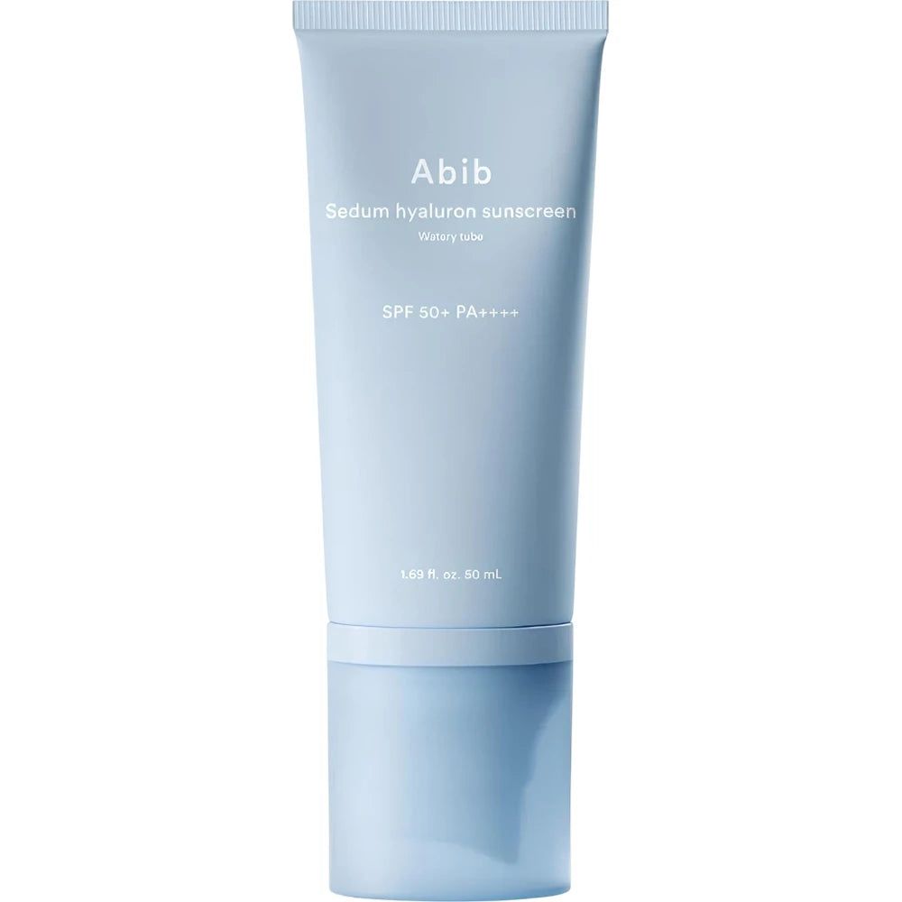 Abib Sedum Hyaluron Sonnenschutzcreme in einer hellblauen Tube mit weißem Aufdruck. SPF 50+ PA++++.