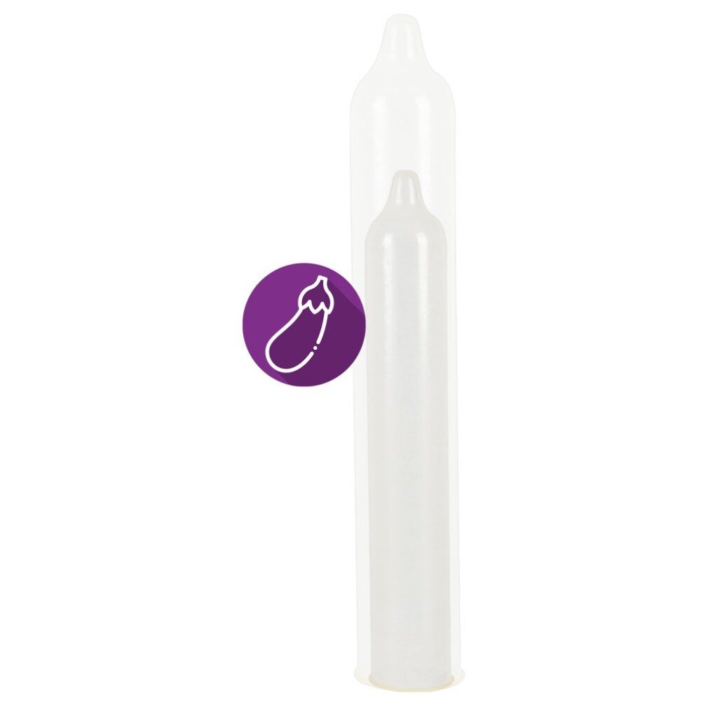 Zwei transparente Kondome. Lila Aubergine-Symbol. Kondom in größerer Größe. Weißer Hintergrund.