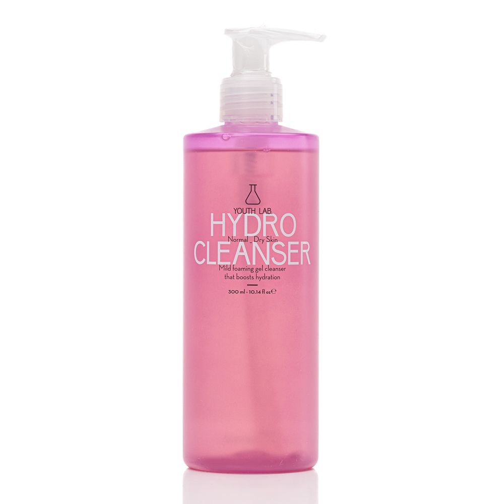 Rosa Flasche mit Pumpe. Aufschrift: HYDRO CLEANSER, für normale bis trockene Haut. Enthält 200 ml.