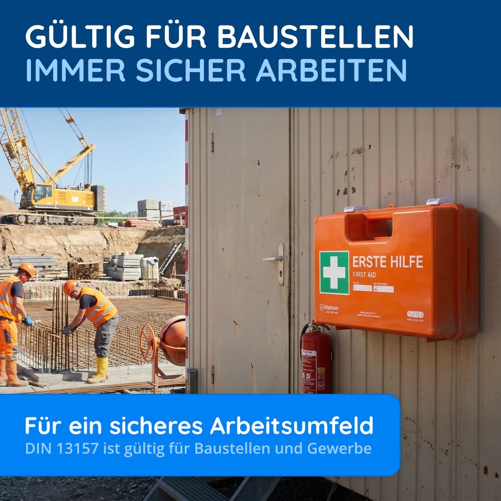 Erste-Hilfe-Koffer an einer Wand auf einer Baustelle. Arbeiter im Hintergrund. DIN 13157 für Baustellen und Gewerbe.