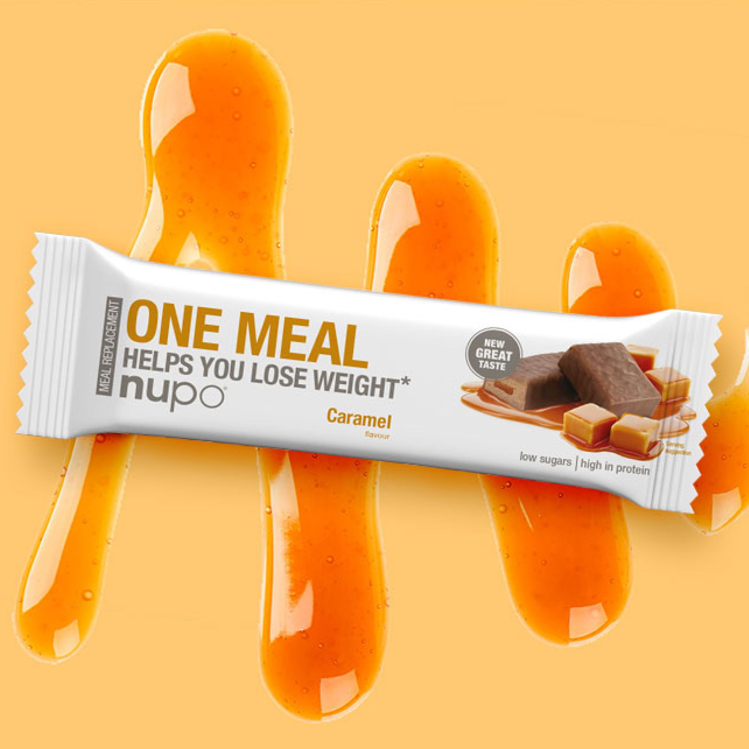 Riegel mit Karamell-Geschmack. Verpackung mit Produktabbildung und Text: "ONE MEAL HELPS YOU LOSE WEIGHT".