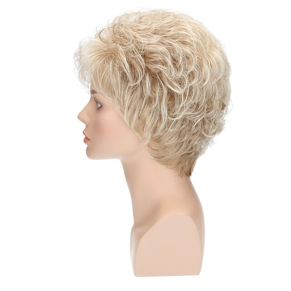 Perücke Mia von Lofty, blond, auf Schaufensterkopf. Seitenansicht. Kurze, gewellte Haare.