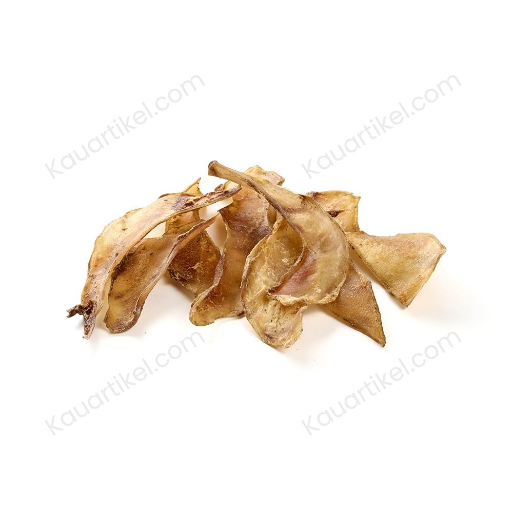 Getrocknete Kaninchenohren, weiß. Proteinreich, geringer Fettanteil.