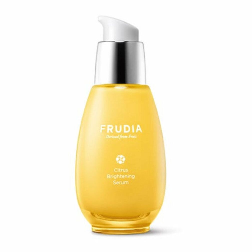 Gelbes Serum in Tropfenform mit silbernem Pumpkopf. Aufschrift: FRUDIA, Citrus Brightening Serum.