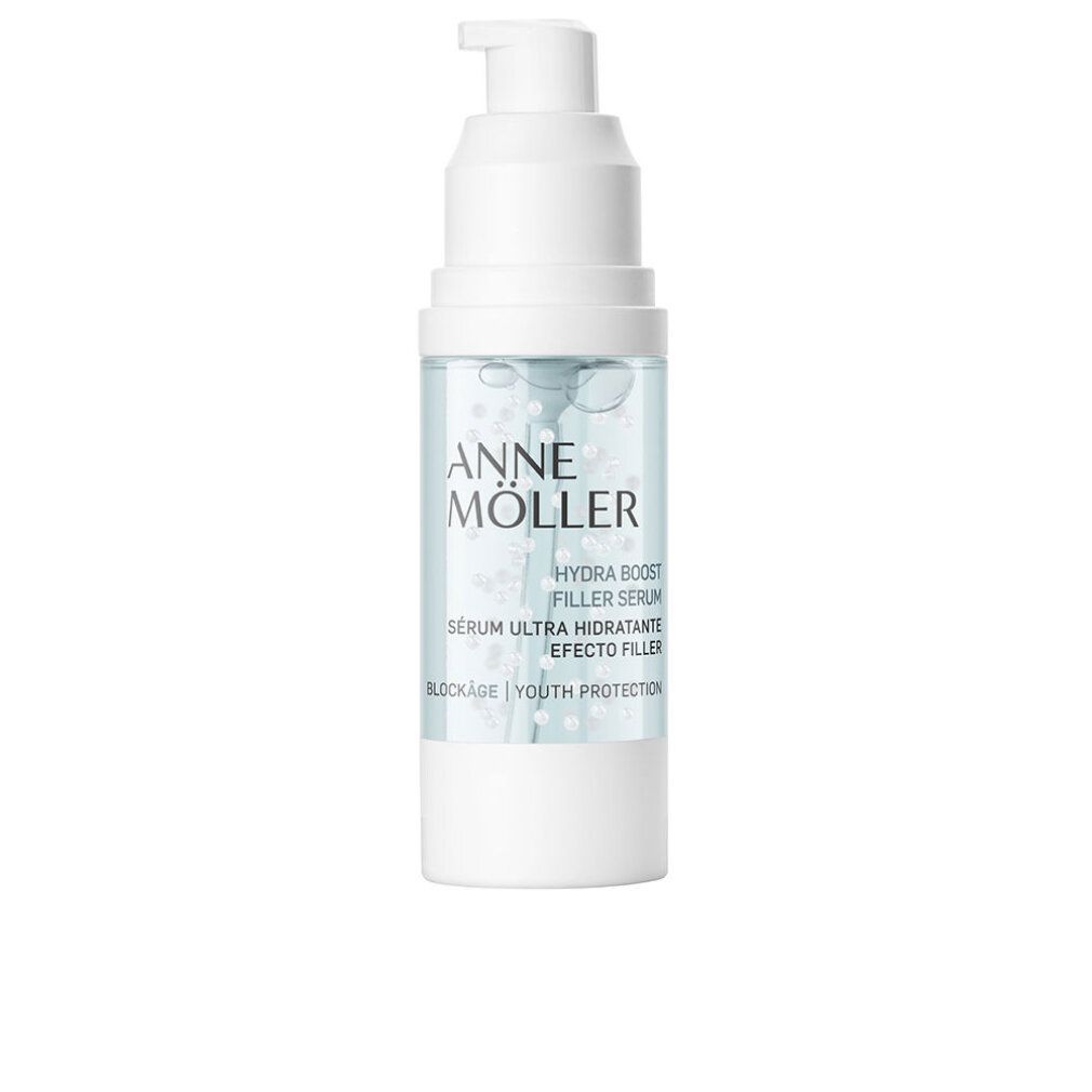 Weiße Flasche mit Pumpe. Aufschrift: Anne Möller, Hydra Boost Filler Serum, Blockâge, Youth Protection.