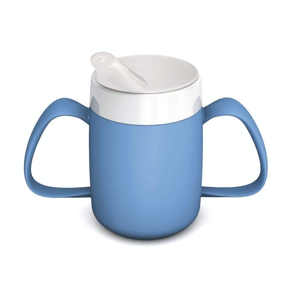 Blauer Becher mit zwei Henkeln und Trinkaufsatz. Weißer Deckel mit Trinköffnung.