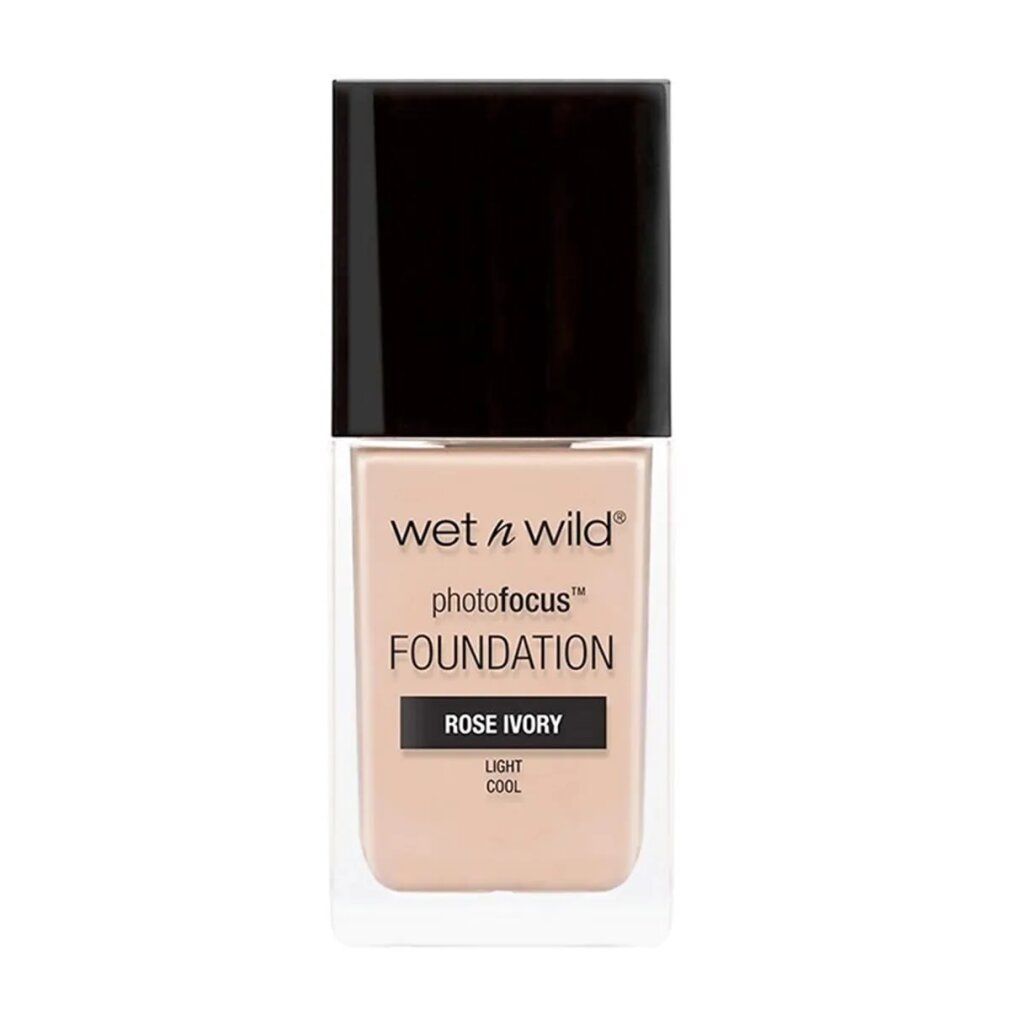 Wet n Wild Photofocus Foundation. Rose Ivory. Flasche mit schwarzem Deckel. Rosé Farbton. 30ml.