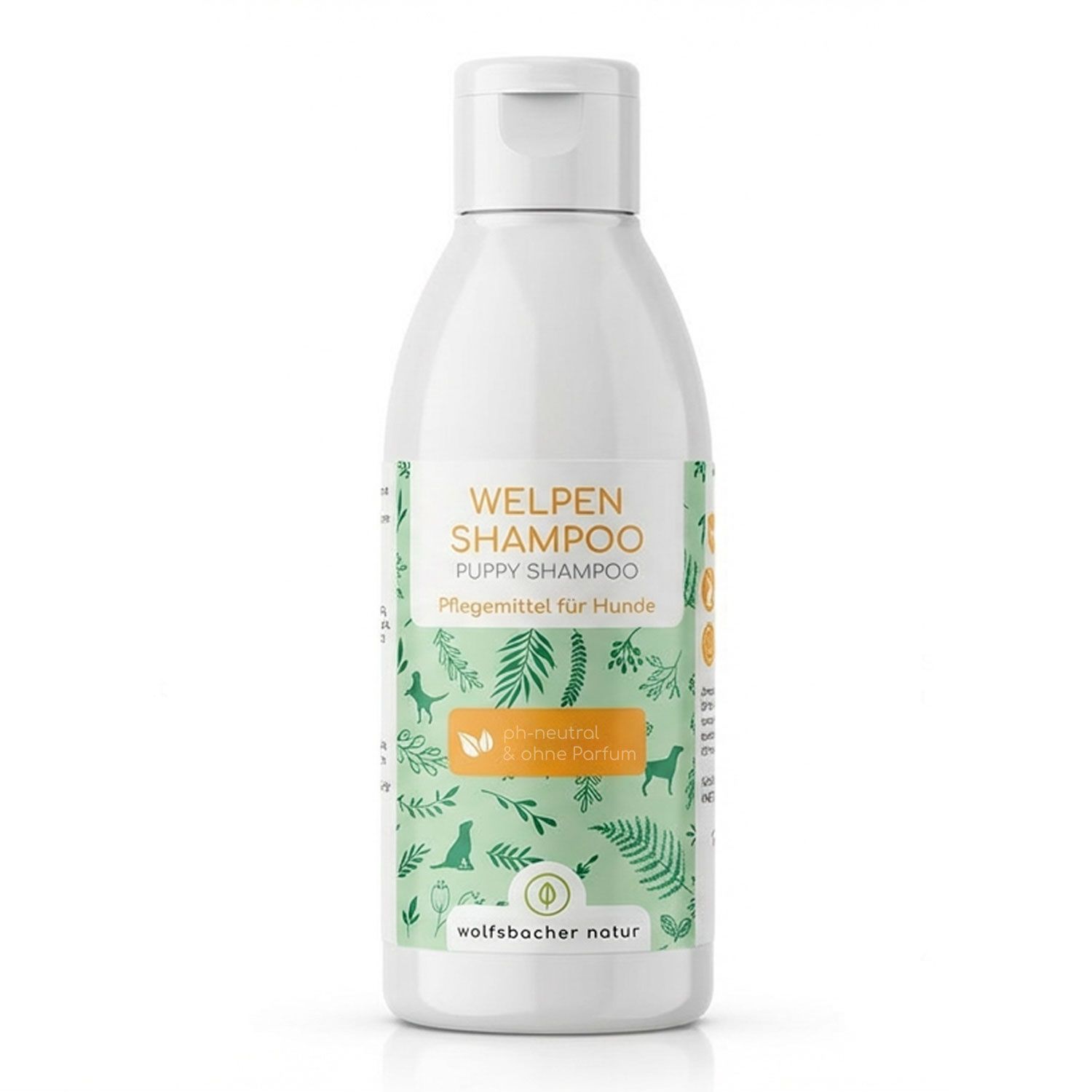 Weiße Flasche mit grünem Etikett. Aufschrift: Welpen Shampoo, Pflege mittel für Hunde. Logo: Wolfsbacher Natur.